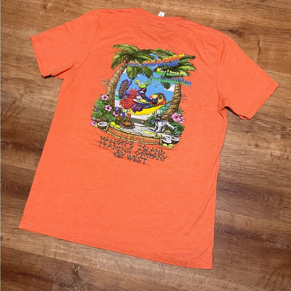 Graphic tee